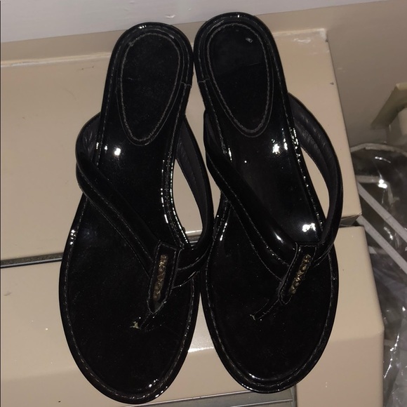 Women heels - Picture 1 of 3